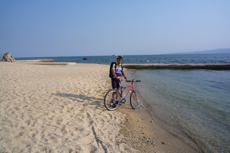 Mountain Bike to the coast of Greece