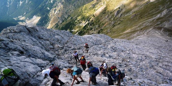 Mochila de montaña para trekking - Trekkinea